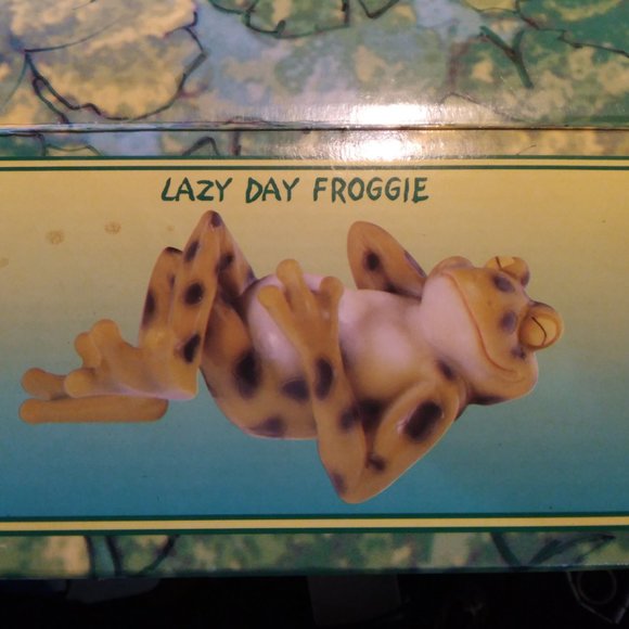 Lot of 3 Frog Figurines NIB - Picture 4 of 8